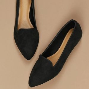 Black Pointed Toe Flats